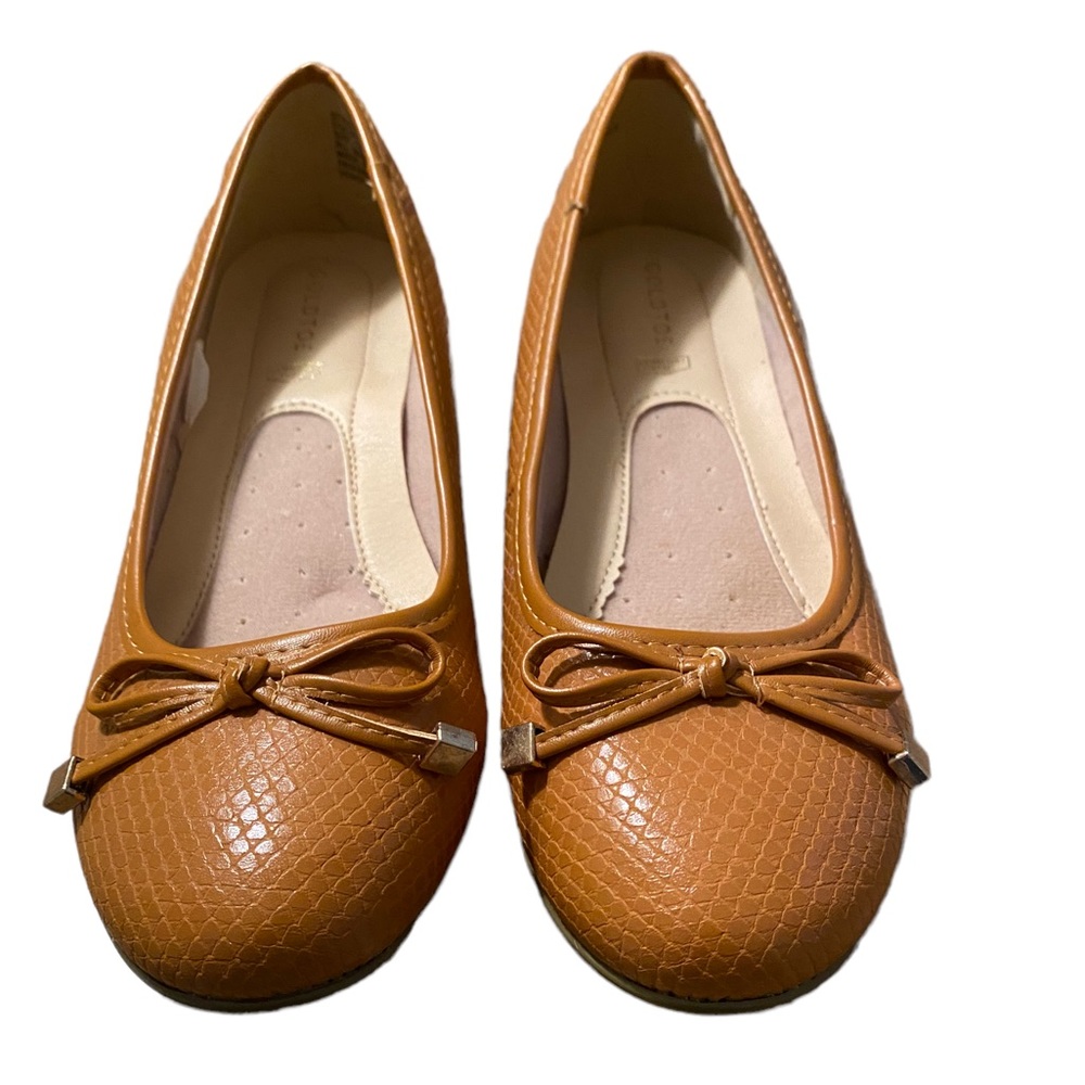 GOLD TOE WARM CARAMEL COMFORT BALLET FLATS SIZE 10M LIKE NEW! FAUX LEATHER FALL